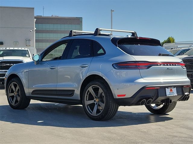 2023 Porsche Macan Base