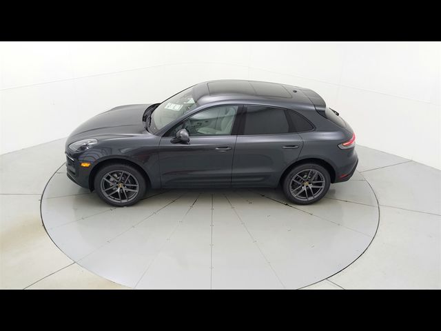 2023 Porsche Macan 