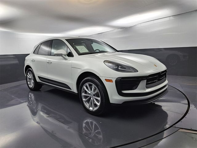 2023 Porsche Macan T