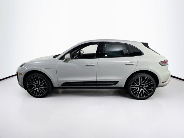 2023 Porsche Macan Base