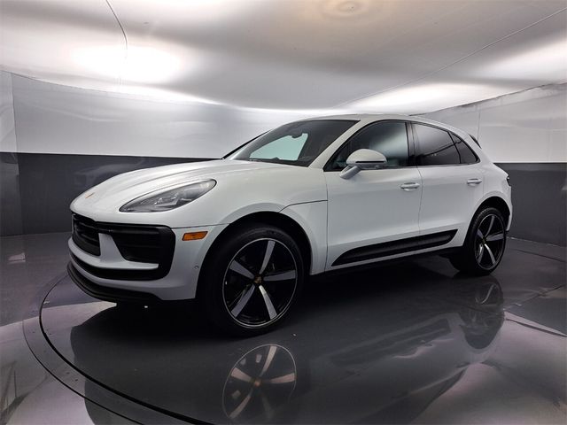 2023 Porsche Macan Base