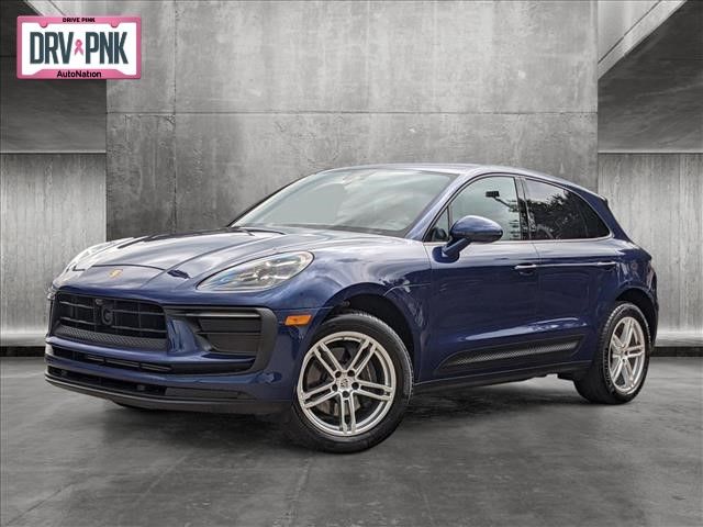 2023 Porsche Macan Base