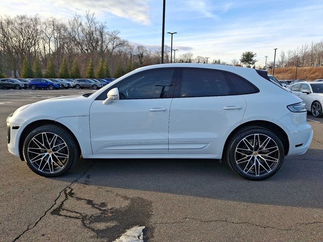 2023 Porsche Macan Base