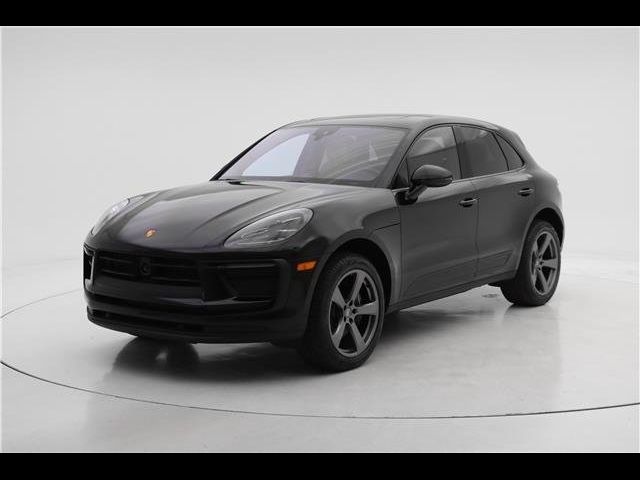 2023 Porsche Macan Base