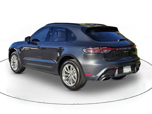 2023 Porsche Macan Base