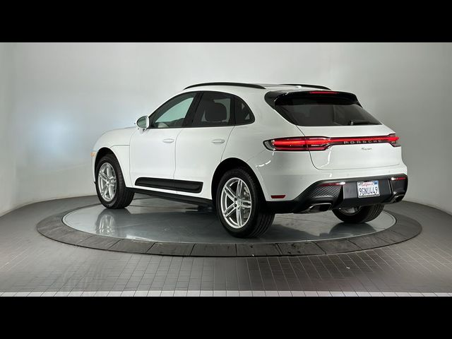 2023 Porsche Macan Base