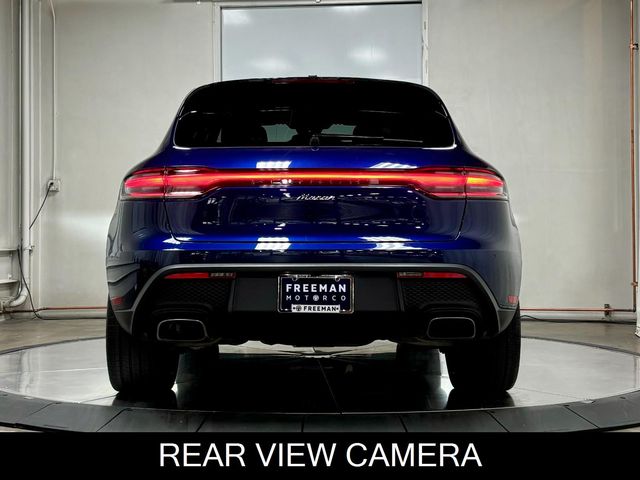 2023 Porsche Macan Base