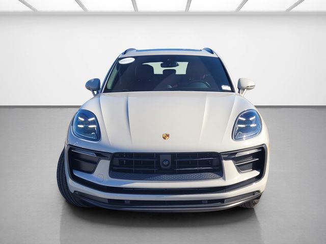 2023 Porsche Macan 