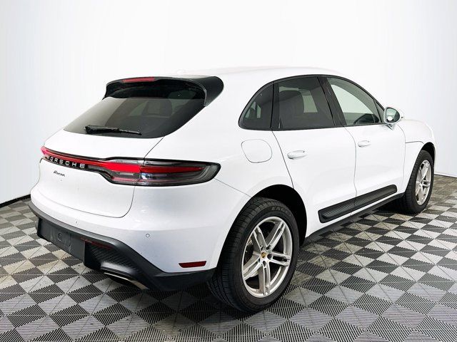 2023 Porsche Macan Base