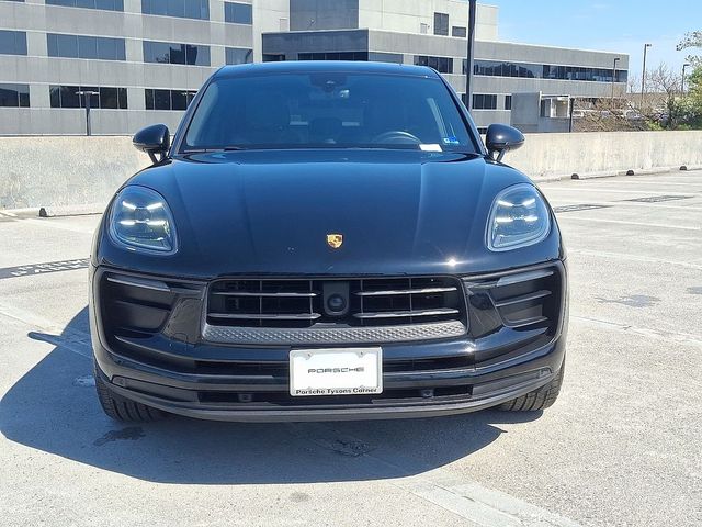 2023 Porsche Macan Base