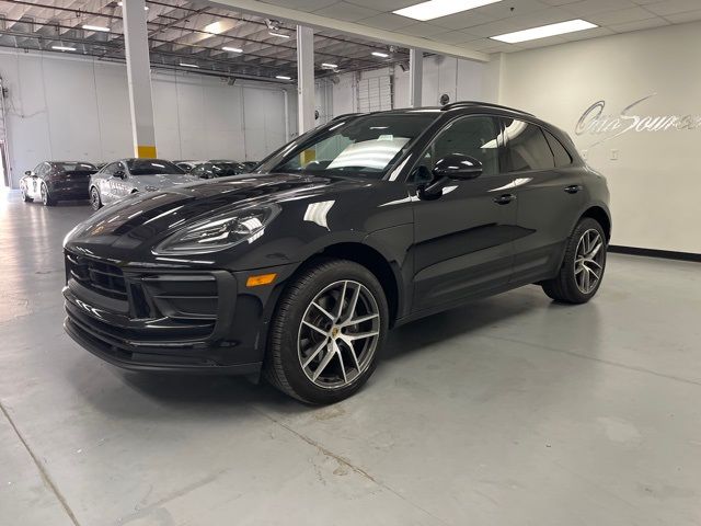 2023 Porsche Macan 