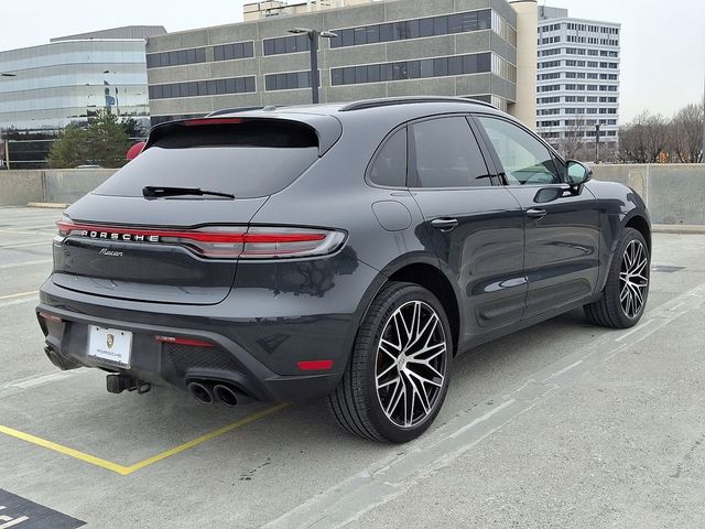 2023 Porsche Macan Base