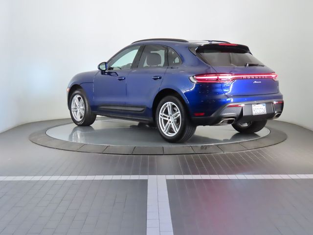 2023 Porsche Macan Base