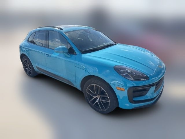 2023 Porsche Macan Base