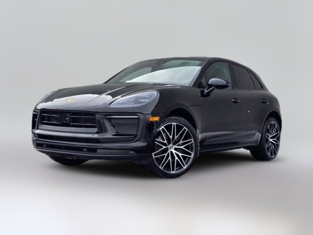 2023 Porsche Macan Base