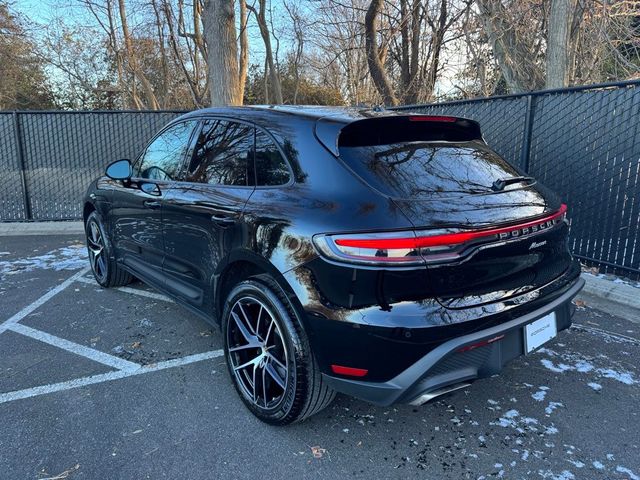 2023 Porsche Macan Base