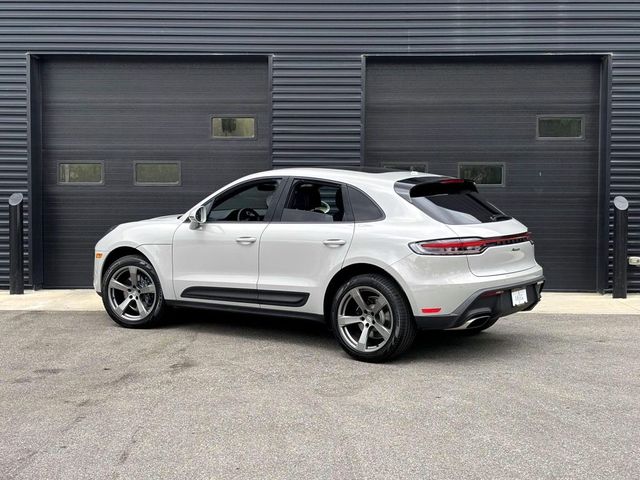 2023 Porsche Macan T