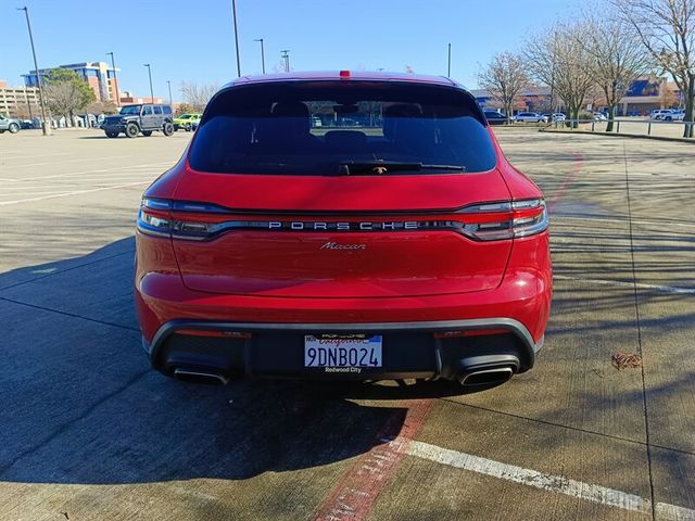 2023 Porsche Macan 