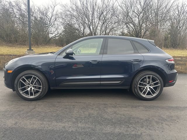 2023 Porsche Macan T