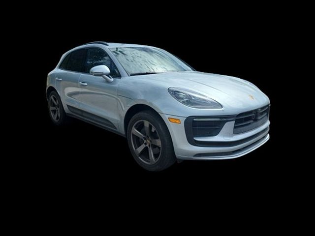 2023 Porsche Macan Base