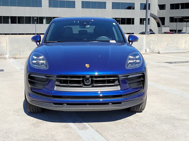 2023 Porsche Macan Base