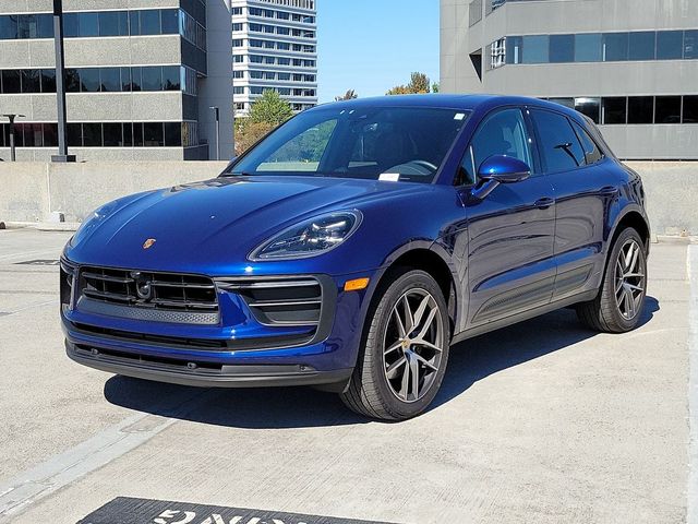 2023 Porsche Macan Base