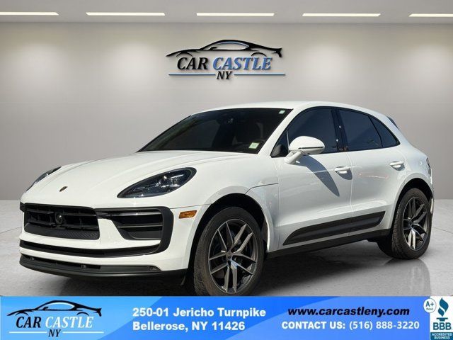 2023 Porsche Macan Base