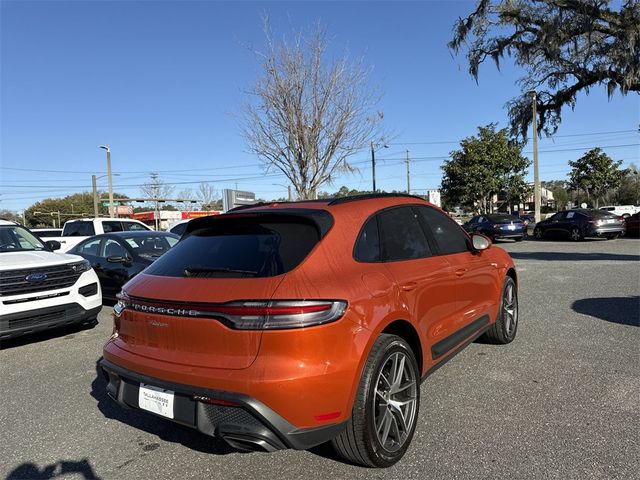 2023 Porsche Macan Base