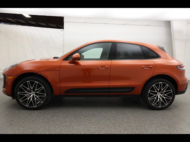 2023 Porsche Macan Base