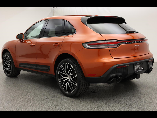 2023 Porsche Macan Base