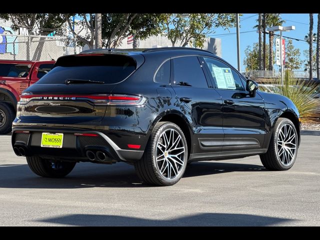 2023 Porsche Macan Base