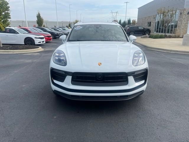 2023 Porsche Macan Base