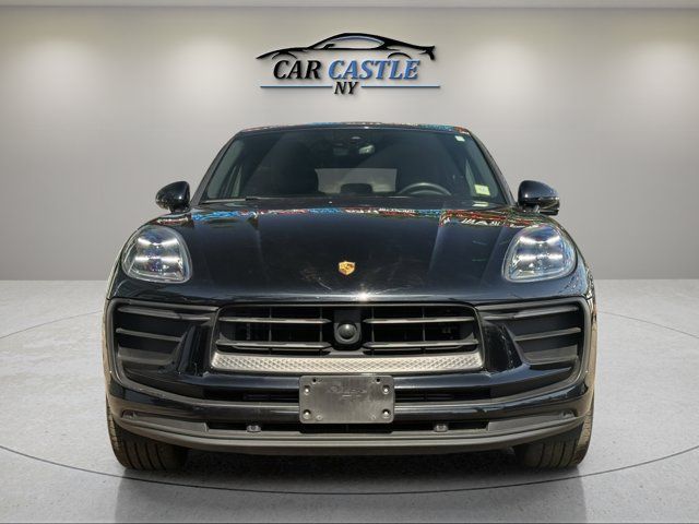 2023 Porsche Macan Base