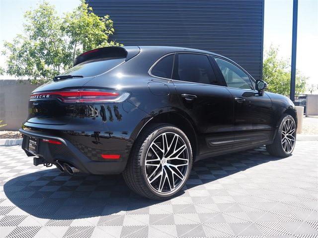 2023 Porsche Macan 