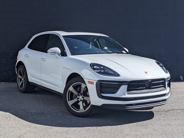 2023 Porsche Macan 