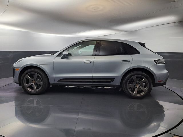 2023 Porsche Macan 