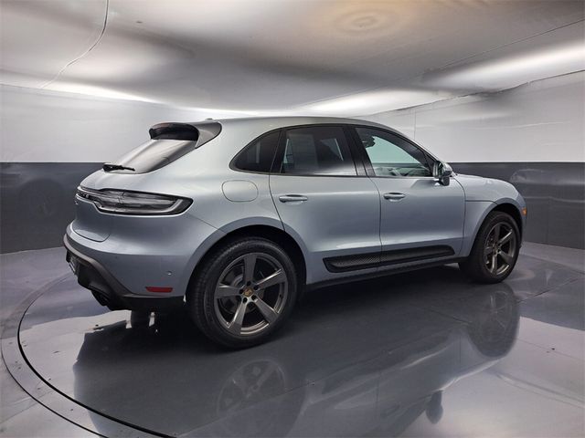 2023 Porsche Macan 