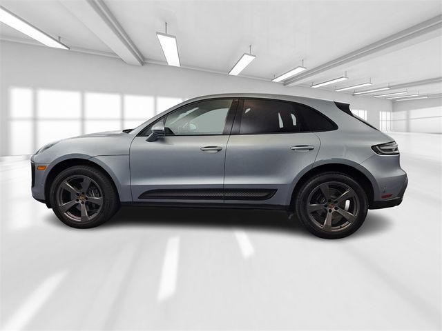 2023 Porsche Macan 