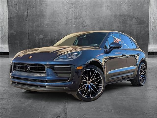 2023 Porsche Macan Base