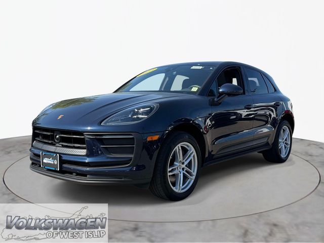 2023 Porsche Macan Base
