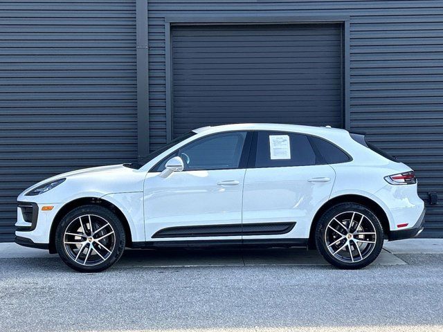 2023 Porsche Macan 