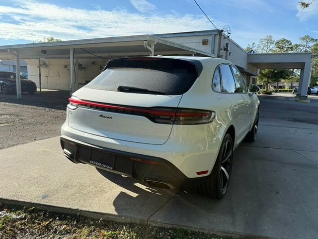2023 Porsche Macan Base