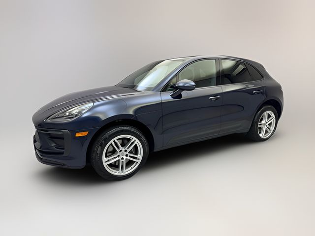 2023 Porsche Macan Base