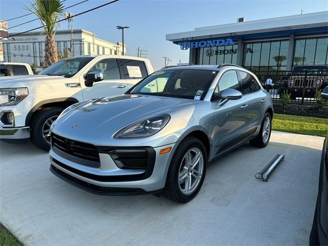 2023 Porsche Macan T