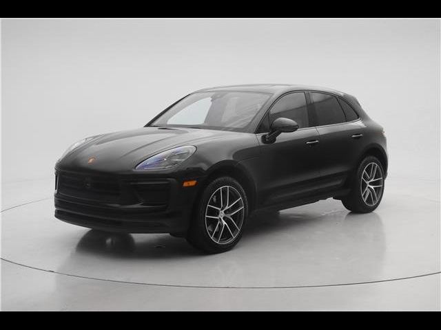 2023 Porsche Macan Base