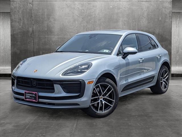 2023 Porsche Macan Base