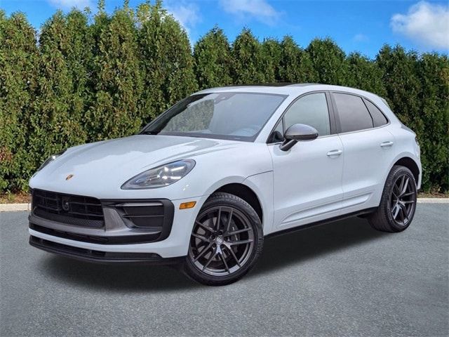 2023 Porsche Macan 