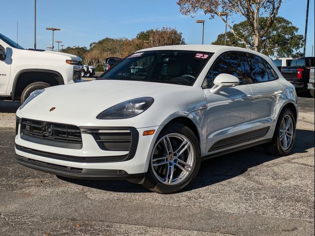 2023 Porsche Macan Base