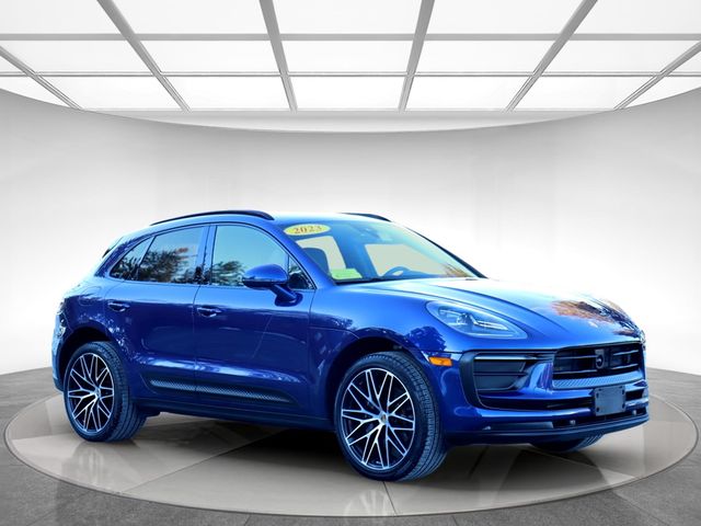 2023 Porsche Macan 