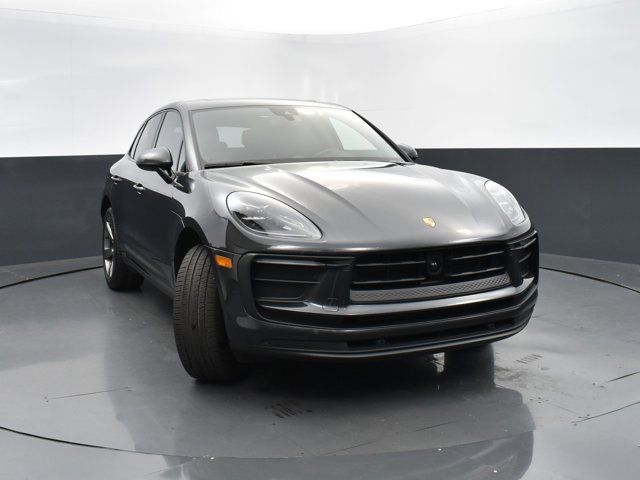 2023 Porsche Macan 